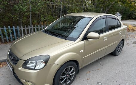 KIA Rio II, 2010 год, 700 000 рублей, 2 фотография