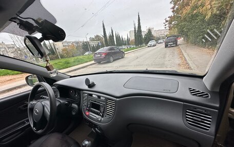 KIA Rio II, 2010 год, 700 000 рублей, 6 фотография