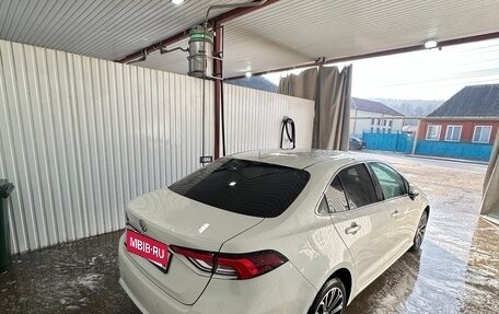 Toyota Corolla, 2021 год, 2 580 000 рублей, 2 фотография