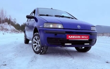 Fiat Punto III Punto Evo рестайлинг, 2000 год, 150 000 рублей, 4 фотография