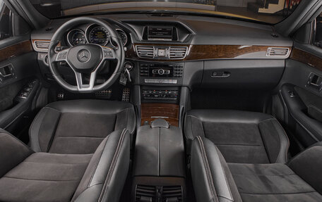 Mercedes-Benz E-Класс, 2013 год, 2 065 000 рублей, 8 фотография