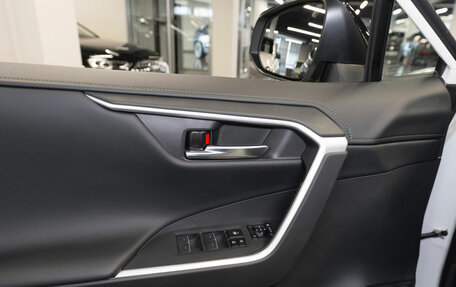 Toyota RAV4, 2025 год, 4 350 000 рублей, 20 фотография