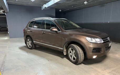 Volkswagen Touareg III, 2013 год, 2 450 000 рублей, 3 фотография
