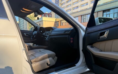 Mercedes-Benz E-Класс, 2012 год, 1 250 000 рублей, 7 фотография