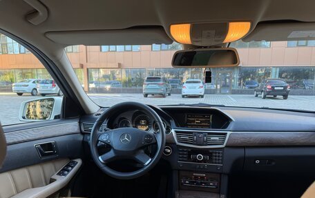 Mercedes-Benz E-Класс, 2012 год, 1 250 000 рублей, 13 фотография