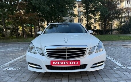 Mercedes-Benz E-Класс, 2012 год, 1 250 000 рублей, 5 фотография