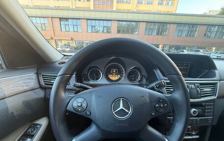 Mercedes-Benz E-Класс, 2012 год, 1 250 000 рублей, 28 фотография