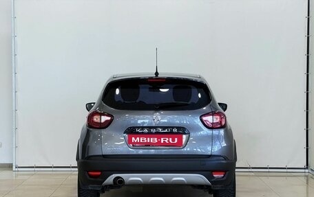 Renault Kaptur I рестайлинг, 2016 год, 1 147 000 рублей, 8 фотография