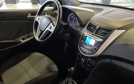 Hyundai Solaris II рестайлинг, 2012 год, 729 000 рублей, 10 фотография