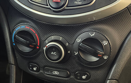 Hyundai Solaris II рестайлинг, 2012 год, 729 000 рублей, 13 фотография