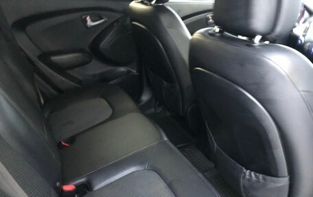 Hyundai ix35 I рестайлинг, 2011 год, 895 000 рублей, 10 фотография