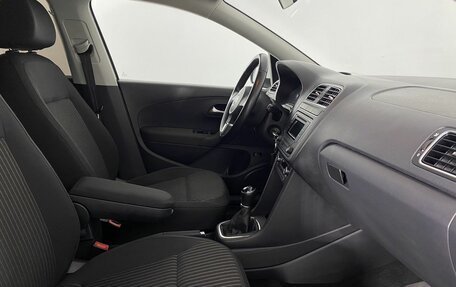 Volkswagen Polo VI (EU Market), 2013 год, 835 000 рублей, 13 фотография