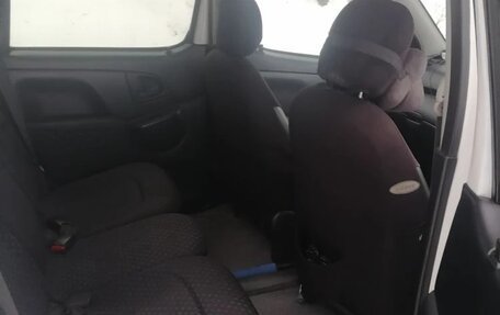 Toyota FunCargo, 2003 год, 495 000 рублей, 1 фотография