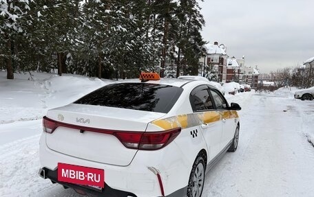 KIA Rio IV, 2021 год, 980 000 рублей, 2 фотография