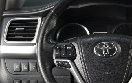 Toyota Highlander III, 2014 год, 3 150 000 рублей, 12 фотография