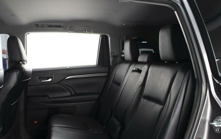 Toyota Highlander III, 2014 год, 3 150 000 рублей, 9 фотография