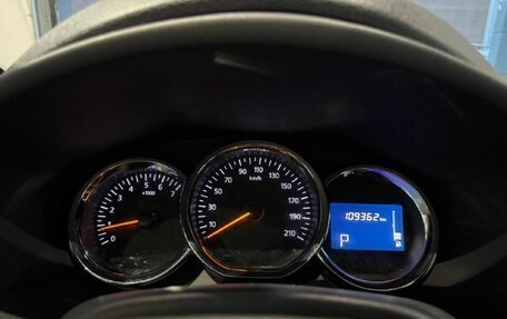 Renault Logan II, 2016 год, 725 000 рублей, 16 фотография