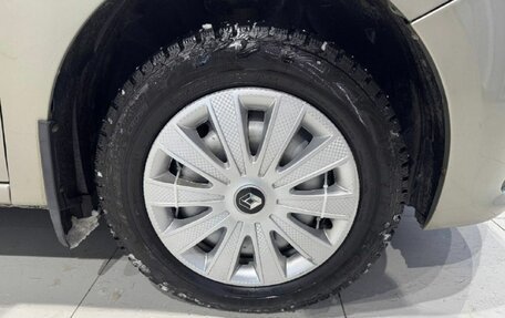 Renault Logan II, 2016 год, 725 000 рублей, 9 фотография