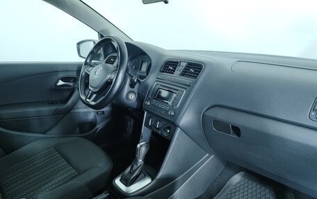 Volkswagen Polo VI (EU Market), 2017 год, 1 339 000 рублей, 11 фотография