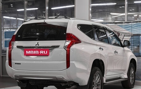 Mitsubishi Pajero Sport III рестайлинг, 2018 год, 2 445 000 рублей, 6 фотография