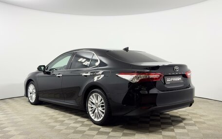 Toyota Camry, 2019 год, 2 730 000 рублей, 2 фотография