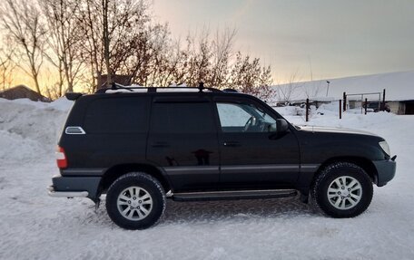 Toyota Land Cruiser 100 рестайлинг 2, 2007 год, 3 500 000 рублей, 19 фотография