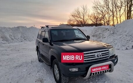 Toyota Land Cruiser 100 рестайлинг 2, 2007 год, 3 500 000 рублей, 17 фотография