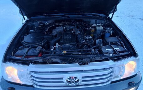 Toyota Land Cruiser 100 рестайлинг 2, 2007 год, 3 500 000 рублей, 30 фотография