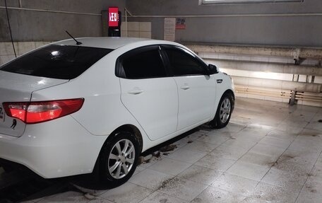 KIA Rio III рестайлинг, 2012 год, 820 000 рублей, 2 фотография