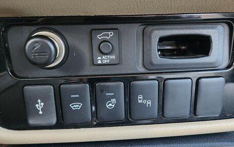 Mitsubishi Outlander III рестайлинг 3, 2020 год, 3 000 000 рублей, 14 фотография