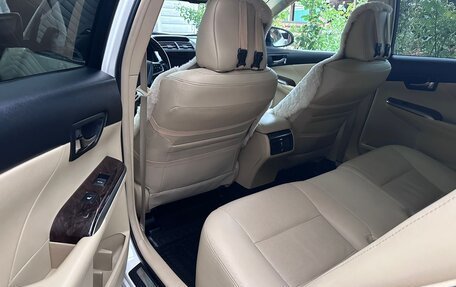 Toyota Camry, 2017 год, 2 300 000 рублей, 4 фотография