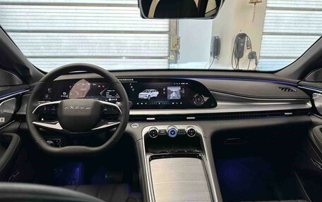 CheryExeed TXL, 2024 год, 3 880 000 рублей, 8 фотография