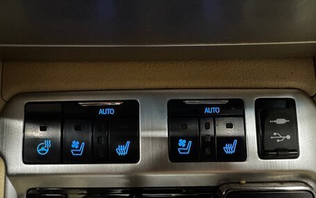 Toyota Land Cruiser 200, 2015 год, 3 899 000 рублей, 16 фотография