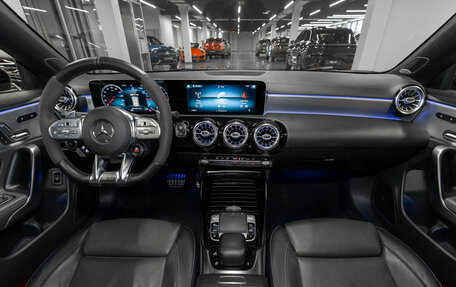 Mercedes-Benz CLA AMG, 2019 год, 3 280 000 рублей, 8 фотография