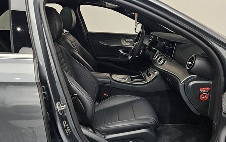 Mercedes-Benz E-Класс, 2022 год, 5 690 000 рублей, 6 фотография