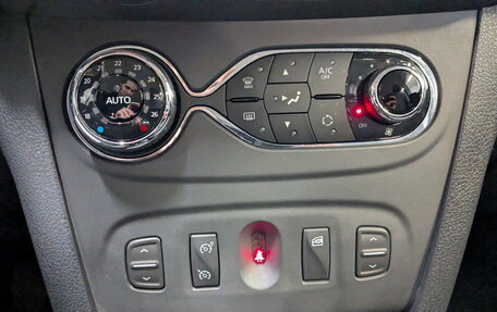 Renault Sandero II рестайлинг, 2021 год, 1 350 000 рублей, 25 фотография