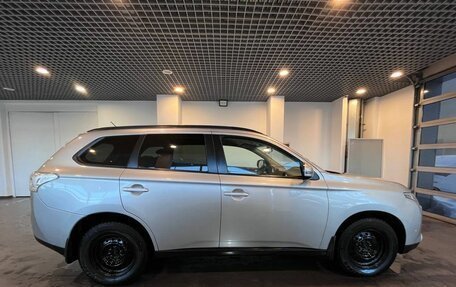 Mitsubishi Outlander III рестайлинг 3, 2013 год, 1 479 000 рублей, 2 фотография