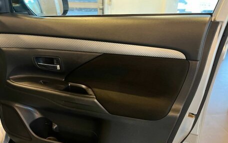 Mitsubishi Outlander III рестайлинг 3, 2013 год, 1 479 000 рублей, 24 фотография