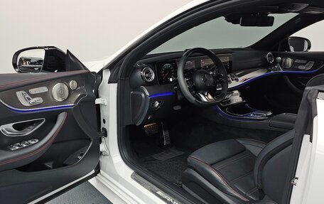 Mercedes-Benz E-Класс AMG, 2022 год, 9 930 000 рублей, 6 фотография