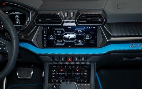 Lamborghini Urus I, 2025 год, 38 490 000 рублей, 40 фотография