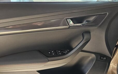 Skoda Karoq I, 2021 год, 1 675 000 рублей, 10 фотография