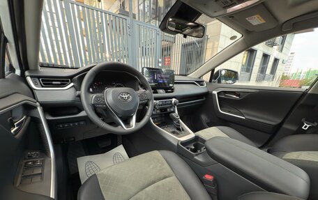 Toyota RAV4, 2025 год, 3 999 999 рублей, 25 фотография