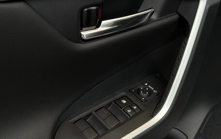 Toyota RAV4, 2025 год, 3 999 999 рублей, 29 фотография