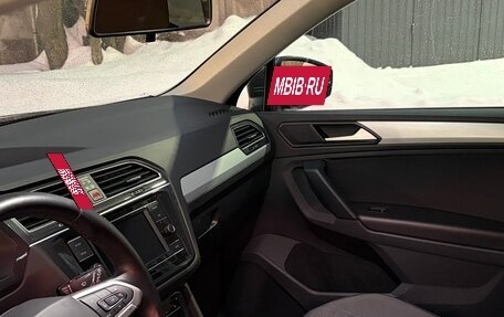 Volkswagen Tiguan II, 2022 год, 2 850 000 рублей, 8 фотография