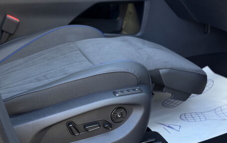 Volkswagen Teramont, 2025 год, 6 250 000 рублей, 30 фотография