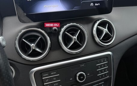 Mercedes-Benz GLA, 2016 год, 2 000 000 рублей, 14 фотография