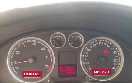 Volkswagen Passat B5+ рестайлинг, 2001 год, 350 000 рублей, 3 фотография