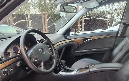 Mercedes-Benz E-Класс, 2004 год, 1 100 000 рублей, 11 фотография