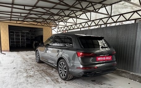 Audi Q7, 2023 год, 12 000 000 рублей, 3 фотография