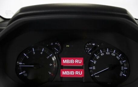 Toyota Land Cruiser Prado 150 рестайлинг 2, 2018 год, 4 495 000 рублей, 11 фотография